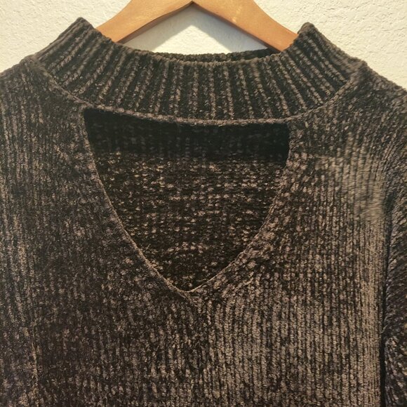 Soft Black Chenille Sweater Size S - Picture 4 of 8